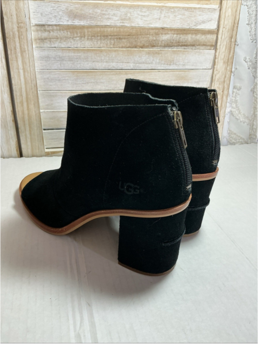 UGG Black Suede Women's Heels Size 9.5 - Picture 9 of 9